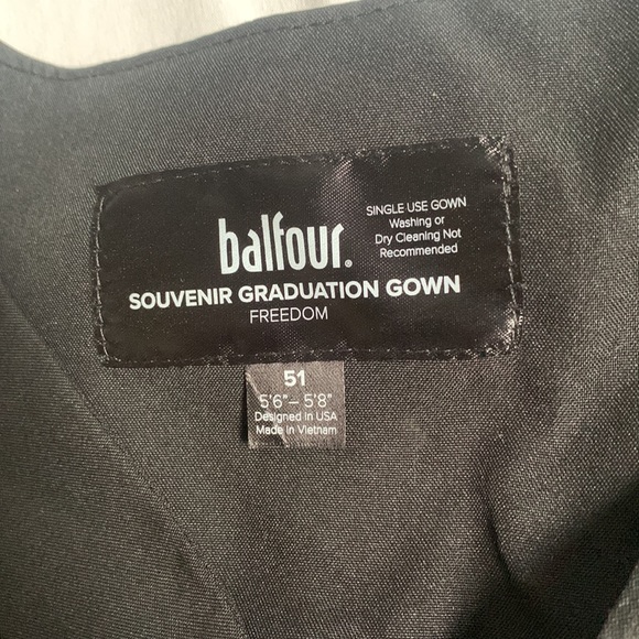 Balfour Souvenir Graduation Gown Size 51 Black - Picture 2 of 3